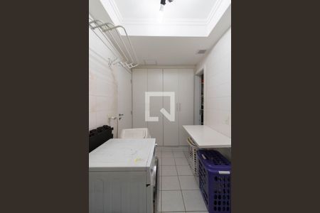Apartamento à venda com 115m², 3 quartos e 2 vagas Apartamento à venda com 115m², 3 quartos e 2 vagasÁrea de Serviço