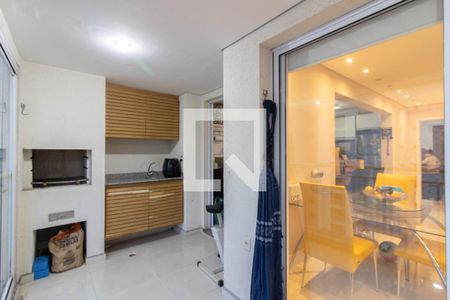Apartamento à venda com 115m², 3 quartos e 2 vagas Apartamento à venda com 115m², 3 quartos e 2 vagasVaranda Gourmet
