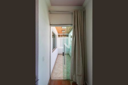 Casa à venda com 360m², 4 quartos e 4 vagas Casa à venda com 360m², 4 quartos e 4 vagasVaranda da suíte