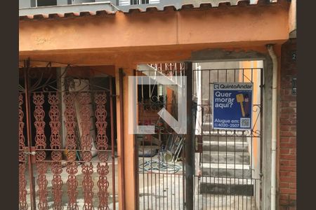 Casa à venda com 27m², 1 quarto e sem vaga Casa à venda com 27m², 1 quarto e sem vagaFachada