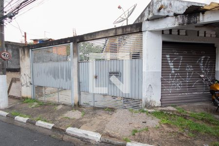 Casa à venda com 264m², 2 quartos e 4 vagasFachada