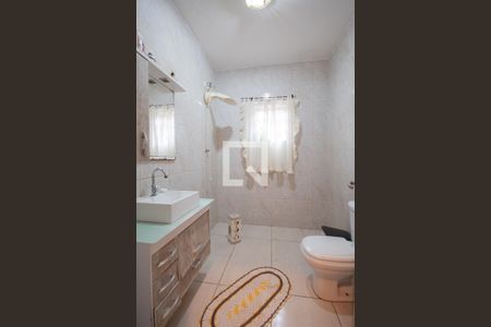 Casa à venda com 264m², 2 quartos e 4 vagasBanheiro 2