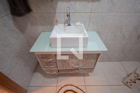 Casa à venda com 264m², 2 quartos e 4 vagasBanheiro 2