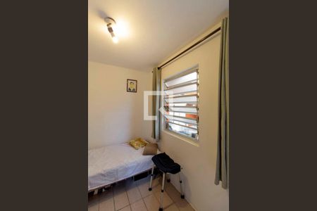 Casa à venda com 180m², 3 quartos e 2 vagas Casa à venda com 180m², 3 quartos e 2 vagasQuarto de Serviço