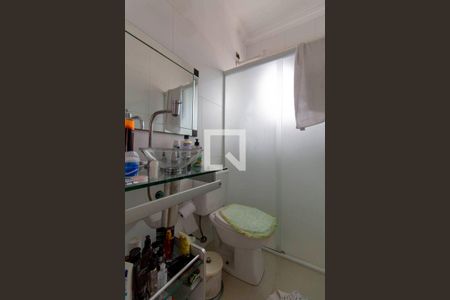 Casa à venda com 180m², 3 quartos e 2 vagas Casa à venda com 180m², 3 quartos e 2 vagasBanheiro