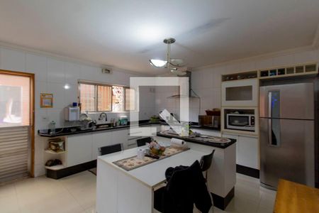 Casa à venda com 180m², 3 quartos e 2 vagas Casa à venda com 180m², 3 quartos e 2 vagasCozinha