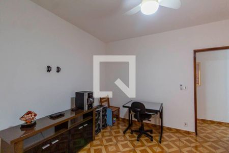 Casa à venda com 160m², 3 quartos e 3 vagas Casa à venda com 160m², 3 quartos e 3 vagasQuarto 2