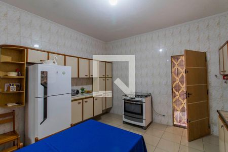 Casa à venda com 160m², 3 quartos e 3 vagas Casa à venda com 160m², 3 quartos e 3 vagasCozinha