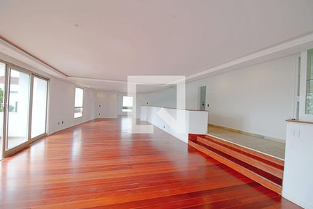 Sala 1 de apartamento à venda com 5 quartos, 362m² em Vila Suzana, São Paulo