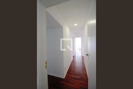 Apartamento à venda com 362m², 5 quartos e 3 vagas Apartamento à venda com 362m², 5 quartos e 3 vagasCorredor