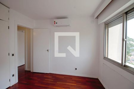 Apartamento à venda com 362m², 5 quartos e 3 vagas Apartamento à venda com 362m², 5 quartos e 3 vagasQuarto 2