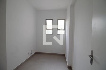 Apartamento à venda com 362m², 5 quartos e 3 vagas Apartamento à venda com 362m², 5 quartos e 3 vagasQuarto de Serviço 2