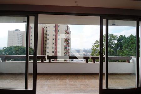 Apartamento à venda com 362m², 5 quartos e 3 vagas Apartamento à venda com 362m², 5 quartos e 3 vagasVaranda da Sala