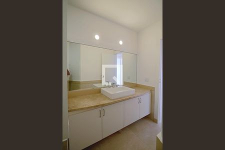 Apartamento à venda com 362m², 5 quartos e 3 vagas Apartamento à venda com 362m², 5 quartos e 3 vagasBanheiro