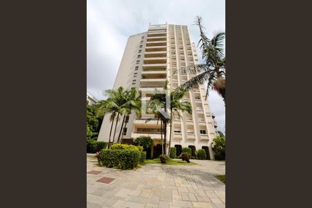 Apartamento à venda com 362m², 5 quartos e 3 vagas Apartamento à venda com 362m², 5 quartos e 3 vagasFachada