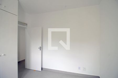 Apartamento à venda com 362m², 5 quartos e 3 vagas Apartamento à venda com 362m², 5 quartos e 3 vagasQuarto de Serviço