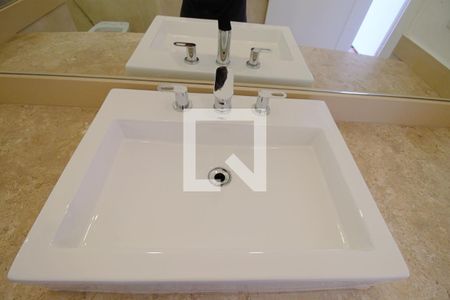 Apartamento à venda com 362m², 5 quartos e 3 vagas Apartamento à venda com 362m², 5 quartos e 3 vagasBanheiro