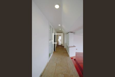 Hall de entrada de apartamento à venda com 5 quartos, 362m² em Vila Suzana, São Paulo