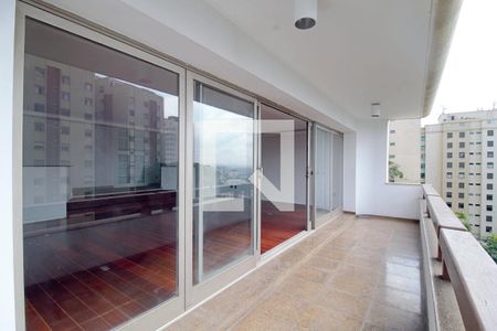 Apartamento à venda com 362m², 5 quartos e 3 vagas Apartamento à venda com 362m², 5 quartos e 3 vagasVaranda da Sala