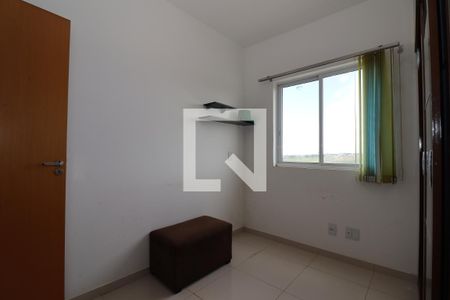 Quarto 2 de apartamento para alugar com 2 quartos, 43m² em Qn 404, Brasília
