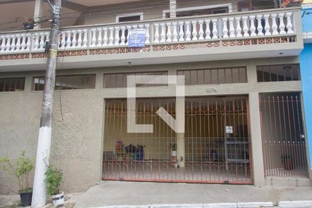Fachada de casa à venda com 3 quartos, 300m² em Jardim São Luís, São Paulo