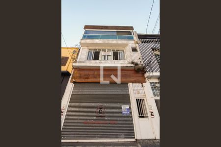 Casa para alugar com 520m², 4 quartos e 5 vagas Casa para alugar com 520m², 4 quartos e 5 vagasFachada