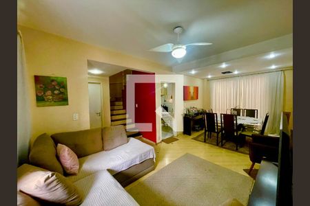 Sala de casa de condomínio à venda com 3 quartos, 152m² em Vila Sao Joao, Guarulhos
