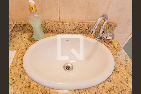 Casa à venda com 110m², 3 quartos e 3 vagas Casa à venda com 110m², 3 quartos e 3 vagasBanheiro Social