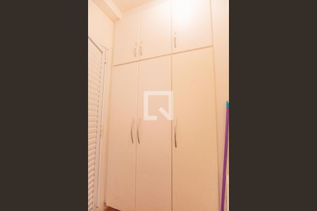 Casa à venda com 110m², 3 quartos e 3 vagas Casa à venda com 110m², 3 quartos e 3 vagasQuarto de Serviço