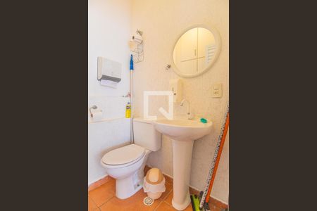 Casa à venda com 110m², 3 quartos e 3 vagas Casa à venda com 110m², 3 quartos e 3 vagasBanheiro de Serviço