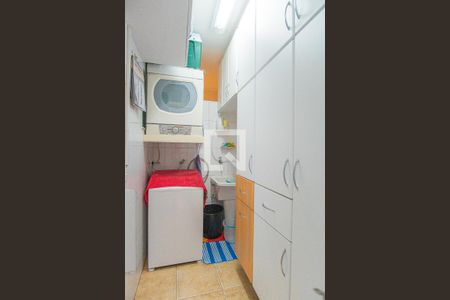 Casa à venda com 110m², 3 quartos e 3 vagas Casa à venda com 110m², 3 quartos e 3 vagasÁrea de Serviço