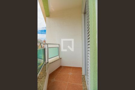 Casa à venda com 110m², 3 quartos e 3 vagas Casa à venda com 110m², 3 quartos e 3 vagasQuarto 2 - Varanda