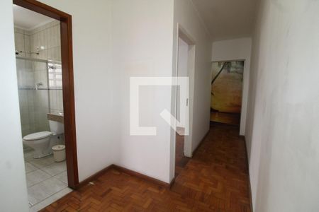 Corredor de casa para alugar com 2 quartos, 160m² em Vila Lúcia, São Paulo