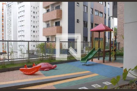 Studio para alugar com 25m², 1 quarto e sem vaga Studio para alugar com 25m², 1 quarto e sem vagaÁrea Comum - Playground