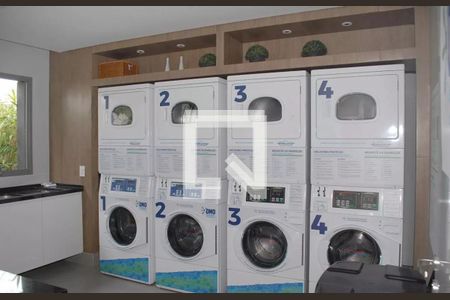 Studio para alugar com 25m², 1 quarto e sem vaga Studio para alugar com 25m², 1 quarto e sem vagaÁrea comum - Lavanderia