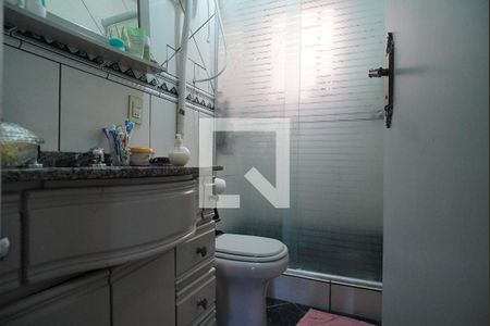Banheiro  de apartamento à venda com 1 quarto, 45m² em Rubem Berta, 