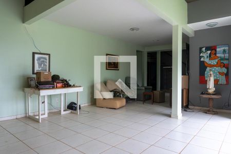 Sala de casa de condomínio para alugar com 6 quartos, 600m² em Asa Sul, Brasília