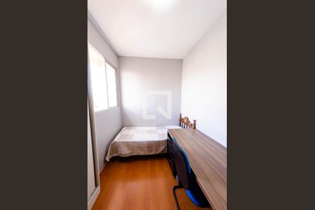 Quarto 1 de apartamento para alugar com 2 quartos, 60m² em Grajaú, Belo Horizonte