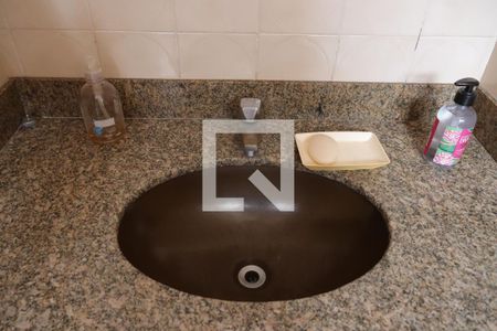 lavabo de casa para alugar com 5 quartos, 360m² em Indianópolis, São Paulo