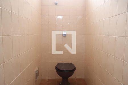 lavabo de casa para alugar com 5 quartos, 360m² em Indianópolis, São Paulo