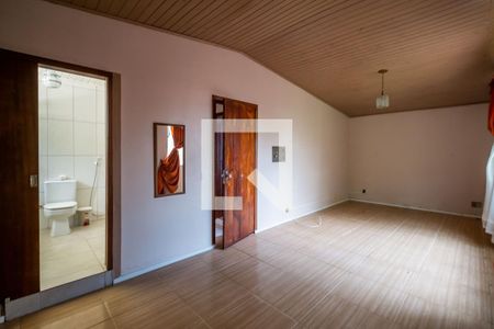 Casa à venda com 380m², 5 quartos e 8 vagas Casa à venda com 380m², 5 quartos e 8 vagasSuíte 2