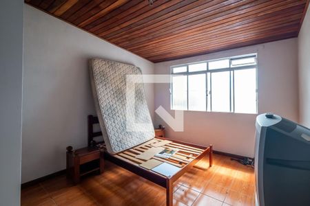 Casa à venda com 380m², 5 quartos e 8 vagas Casa à venda com 380m², 5 quartos e 8 vagasQuarto 2