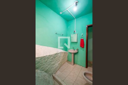 Casa à venda com 380m², 5 quartos e 8 vagas Casa à venda com 380m², 5 quartos e 8 vagasLavabo