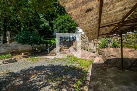 Casa à venda com 380m², 5 quartos e 8 vagas Casa à venda com 380m², 5 quartos e 8 vagasÁrea externa