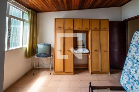 Casa à venda com 380m², 5 quartos e 8 vagas Casa à venda com 380m², 5 quartos e 8 vagasQuarto 1