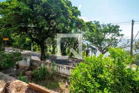 Casa à venda com 380m², 5 quartos e 8 vagas Casa à venda com 380m², 5 quartos e 8 vagasÁrea externa