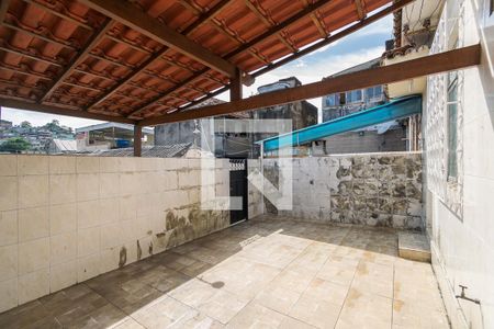 Apartamento para alugar com 75m², 2 quartos e sem vagaVaranda