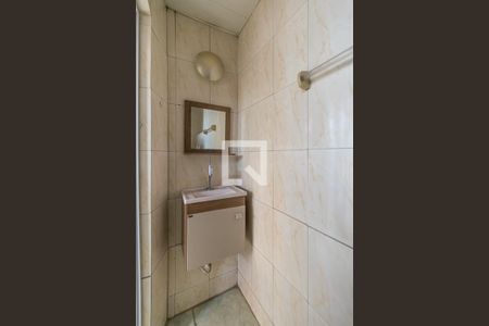 Apartamento para alugar com 75m², 2 quartos e sem vagaBanheiro