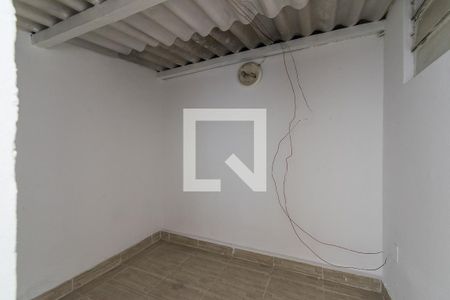 Apartamento para alugar com 75m², 2 quartos e sem vagaQuarto de Serviço
