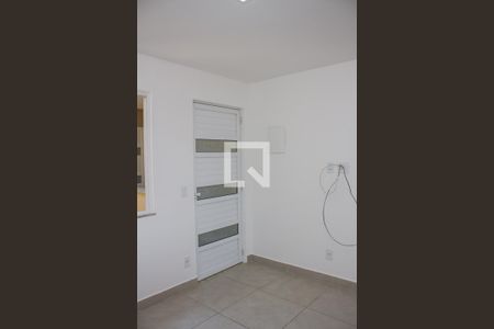 Sala de apartamento para alugar com 2 quartos, 42m² em Piedade, Rio de Janeiro